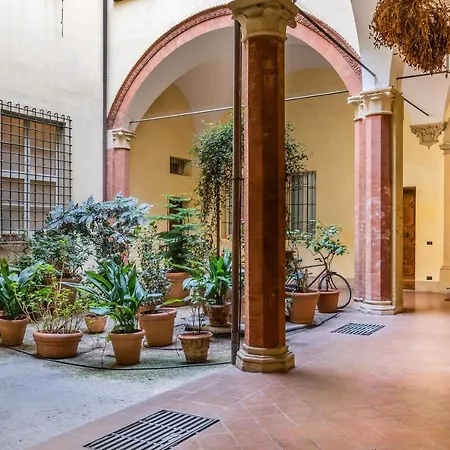 Lucrezia * Bologna